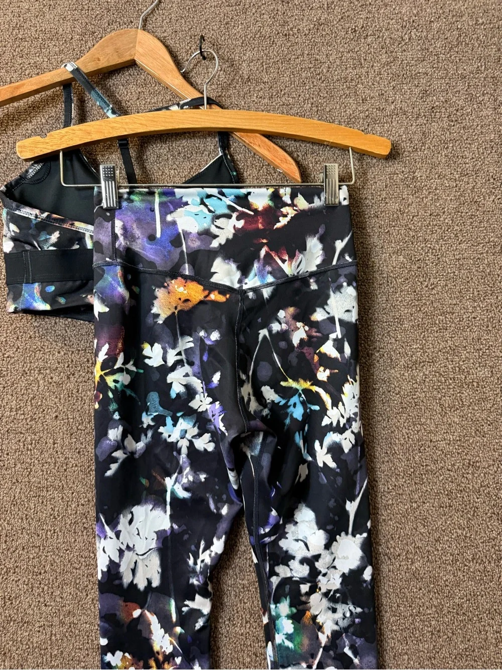 Nike Women's Indy Floral Set Leggings And Bra in Gunsmoke SET(2)